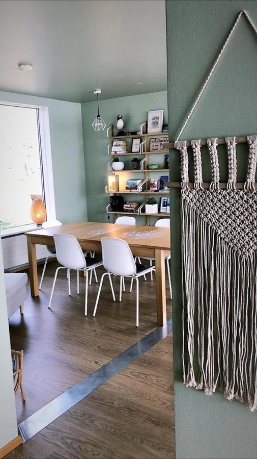 Guesthouse Stekkabol Patreksfjordur Buitenkant foto